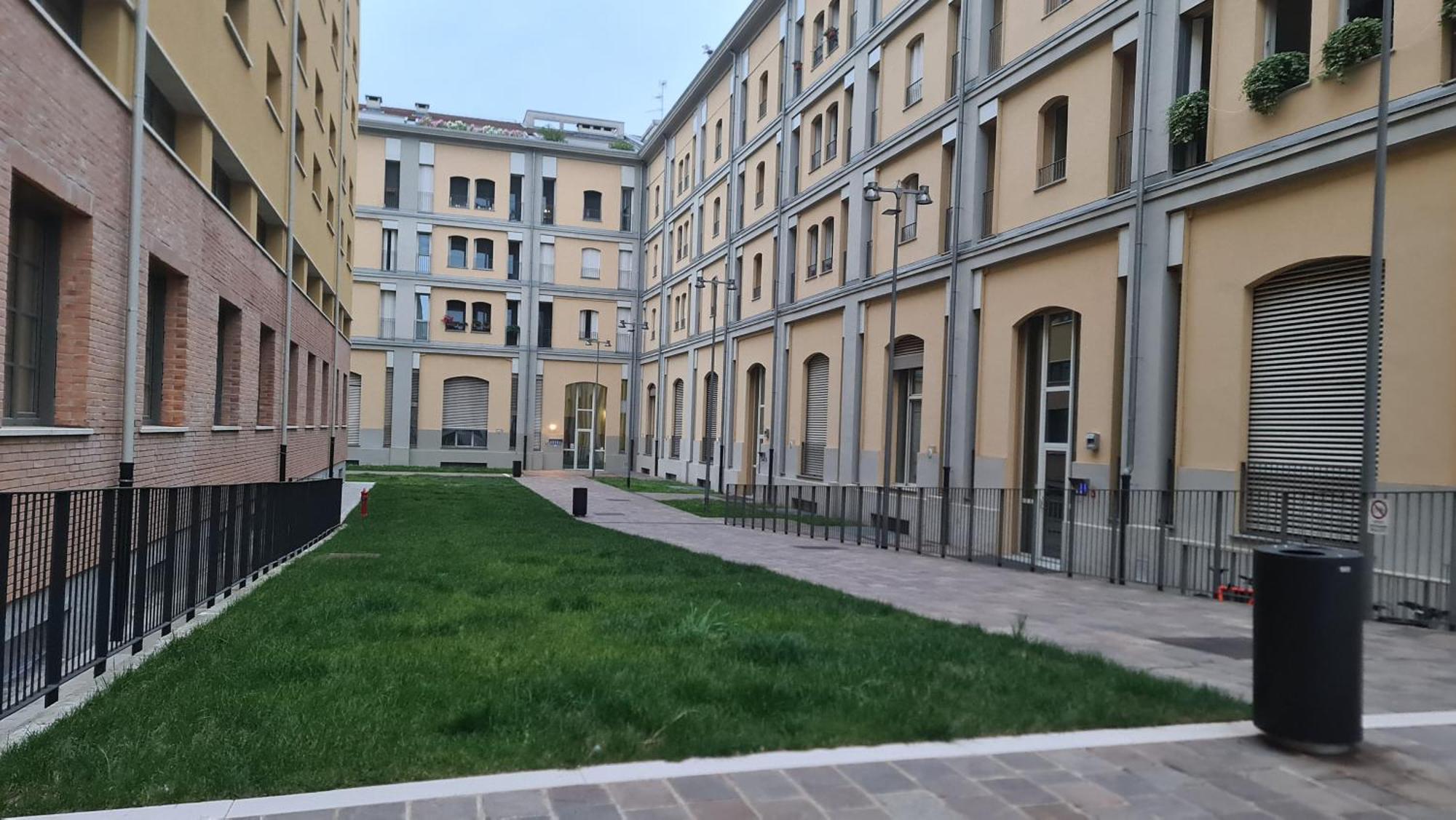 Milan Space Loft - Apartment Close To M5 Subway - Free Parking - Sky & Netflix Tv Exteriör bild
